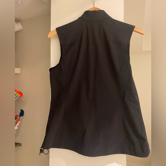 Arc’teryx Woman’s Vest - Picture 5 of 7
